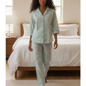 Boutique 9 Mint Green Patterned Pajama Set